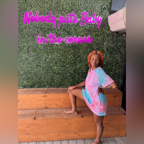 Meet your Posher 🖤 - Picture 3 of 3